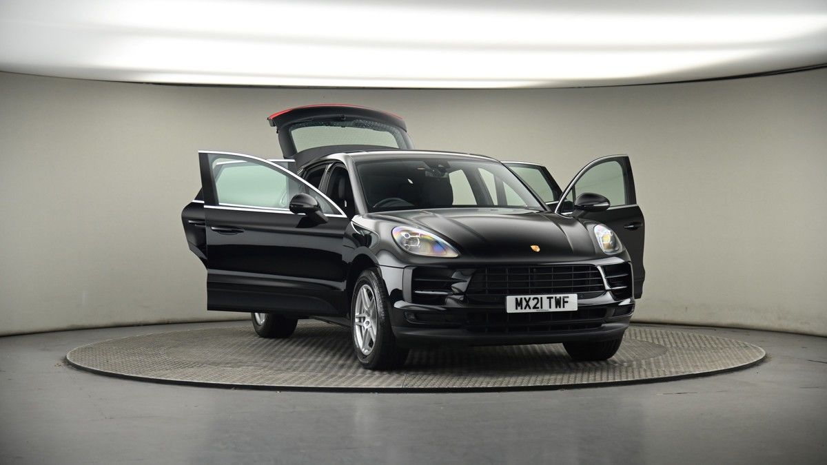 More views of Porsche Macan