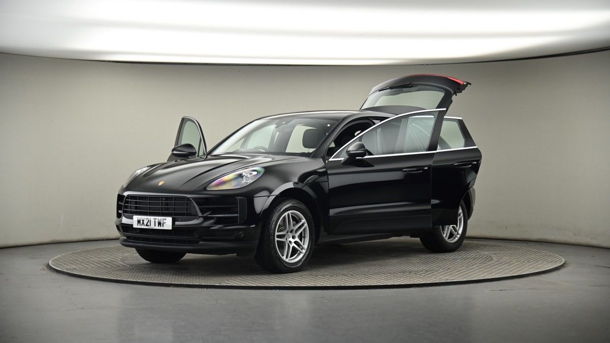 More views of Porsche Macan