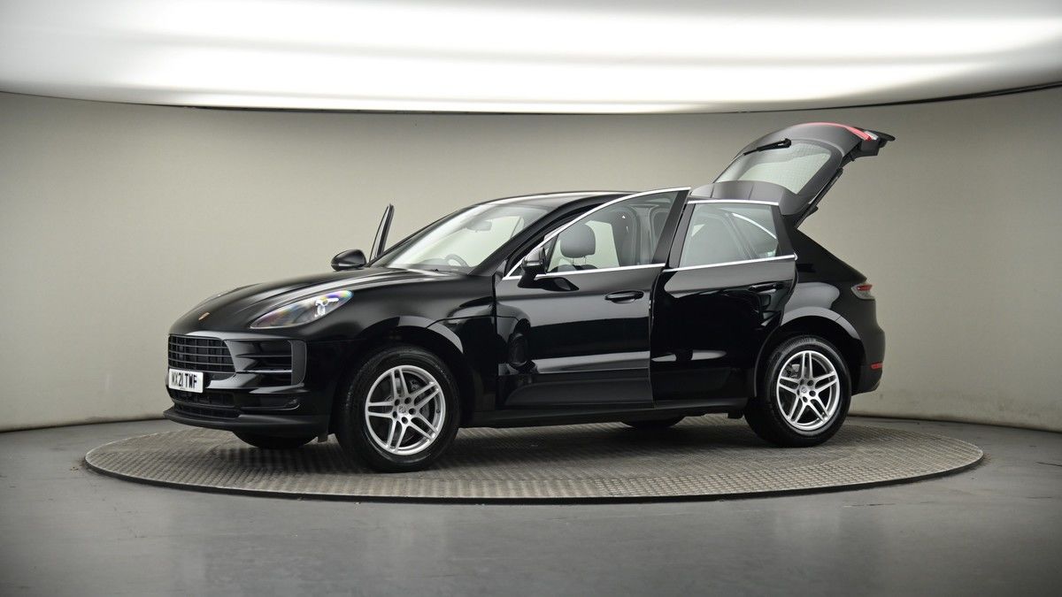 More views of Porsche Macan