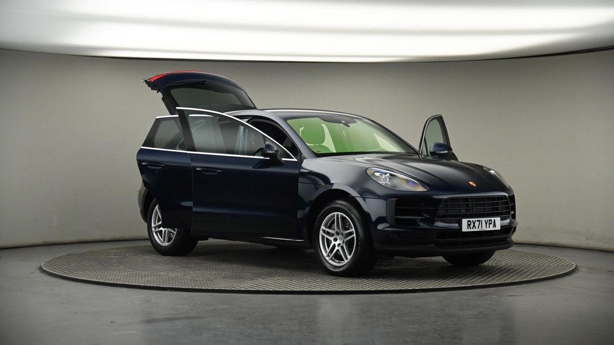 More views of Porsche Macan