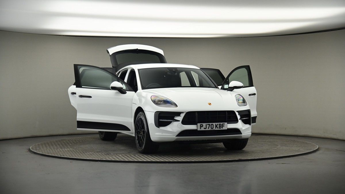 More views of Porsche Macan