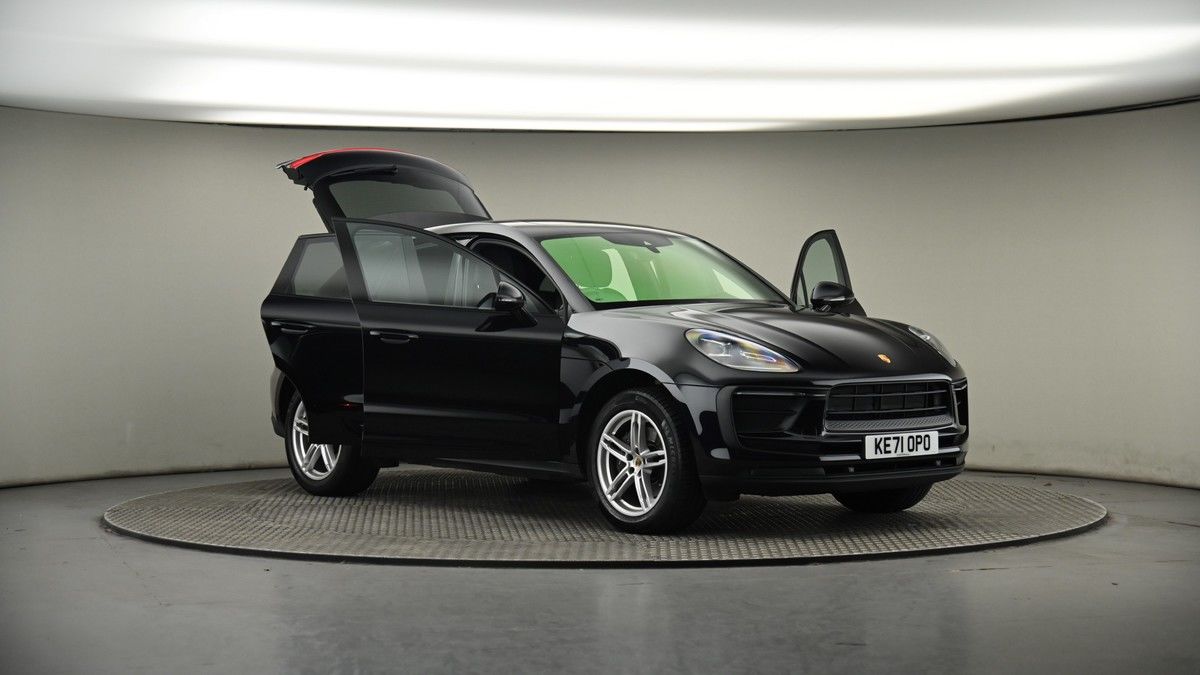 More views of Porsche Macan