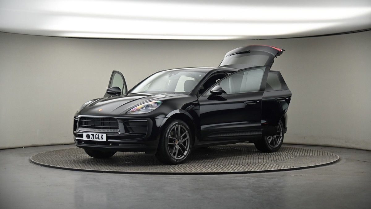 More views of Porsche Macan