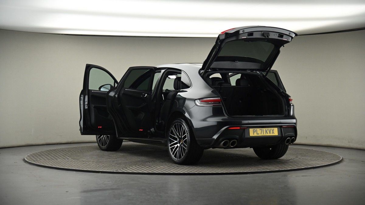 Porsche Macan Image 8