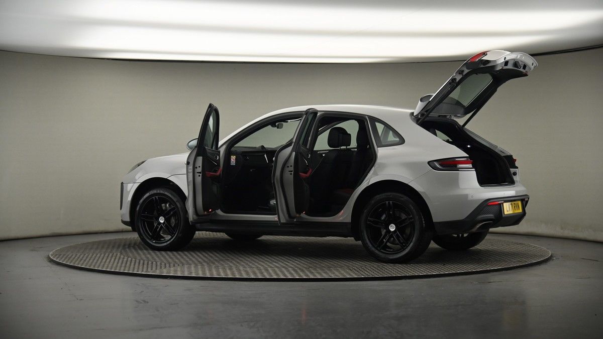 More views of Porsche Macan