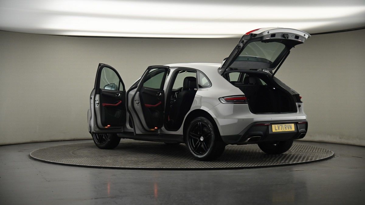 More views of Porsche Macan