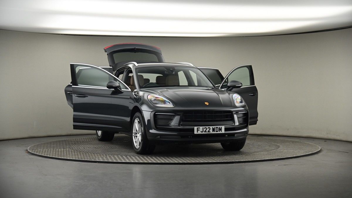 More views of Porsche Macan