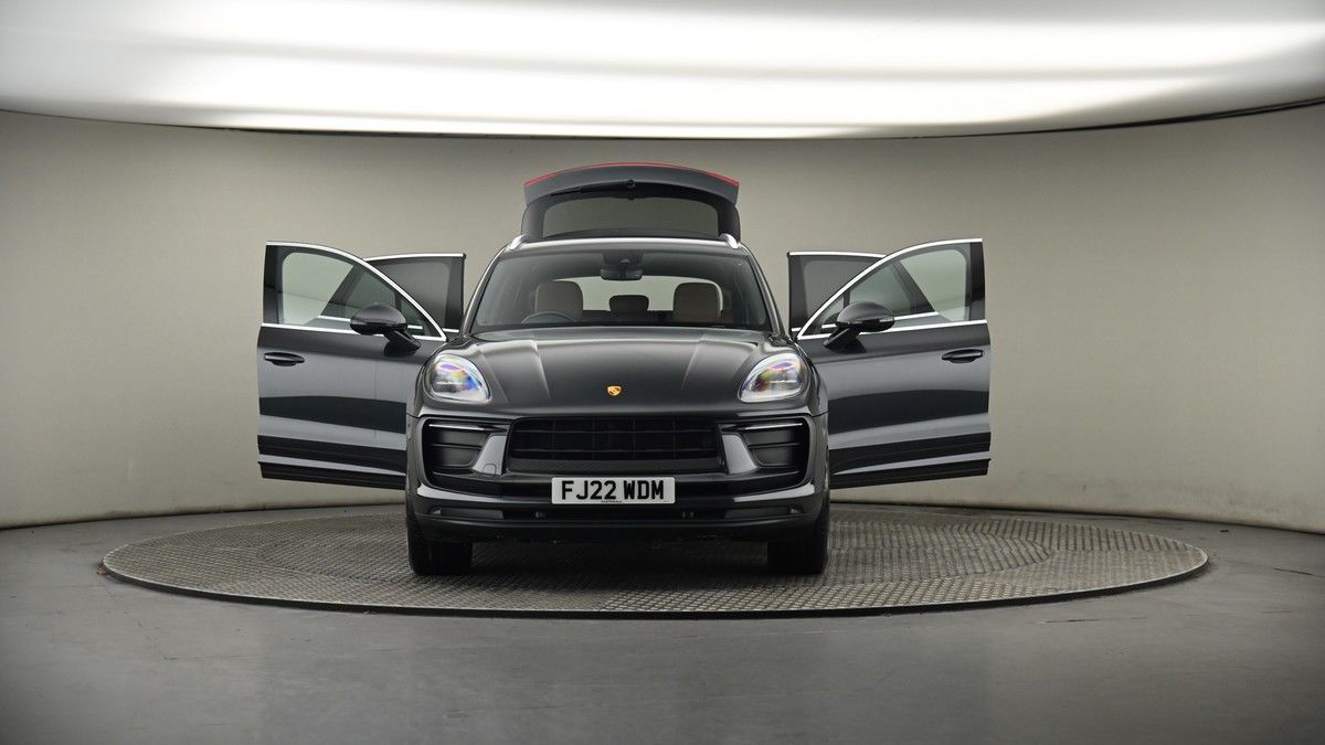 More views of Porsche Macan