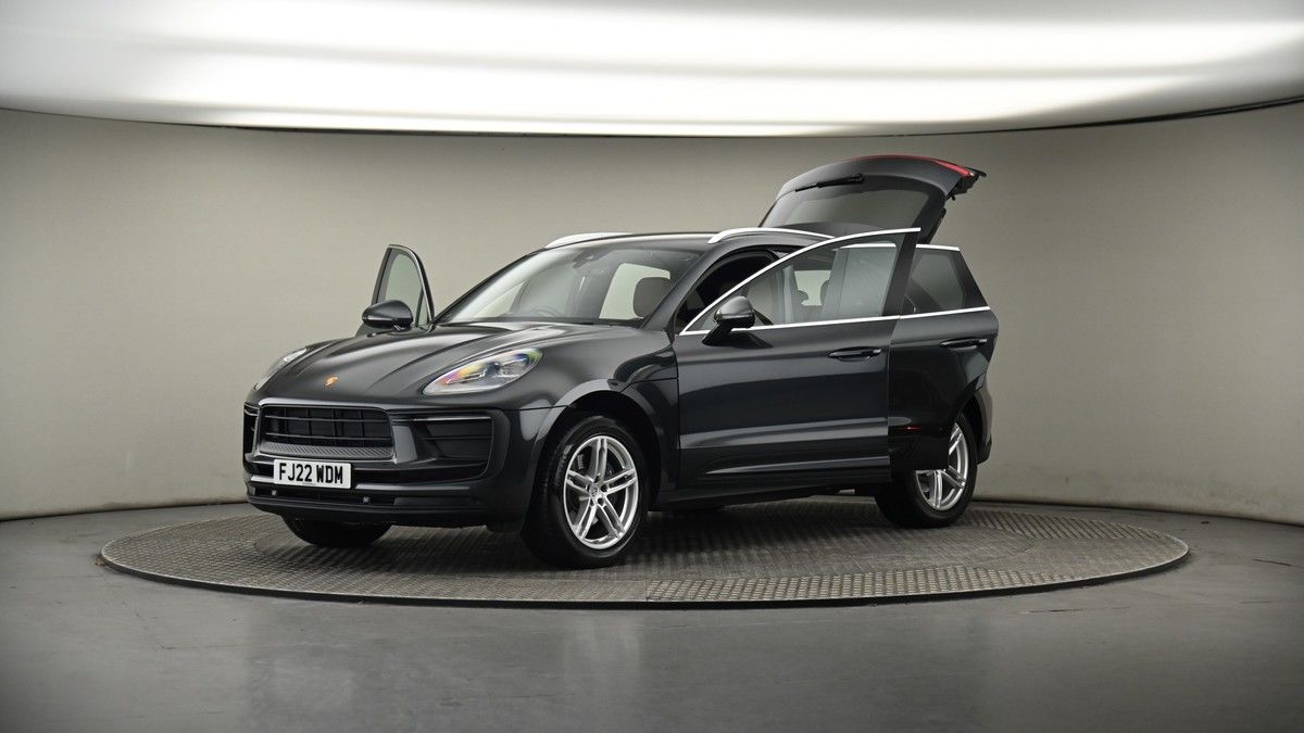 More views of Porsche Macan