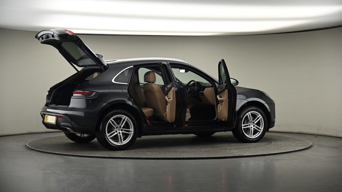 More views of Porsche Macan