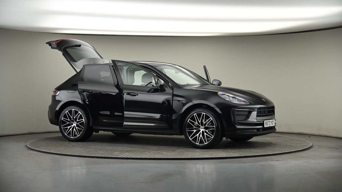 More views of Porsche Macan