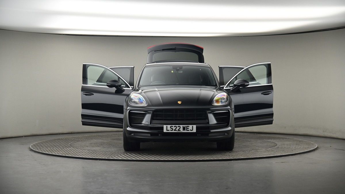 More views of Porsche Macan