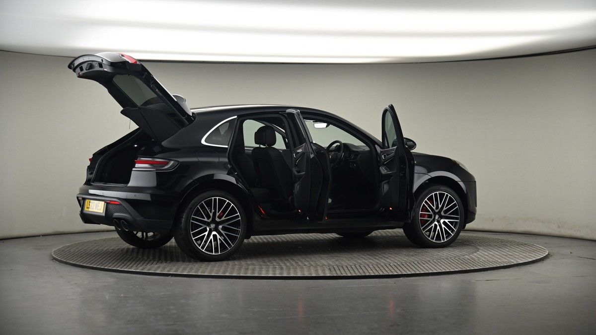 More views of Porsche Macan