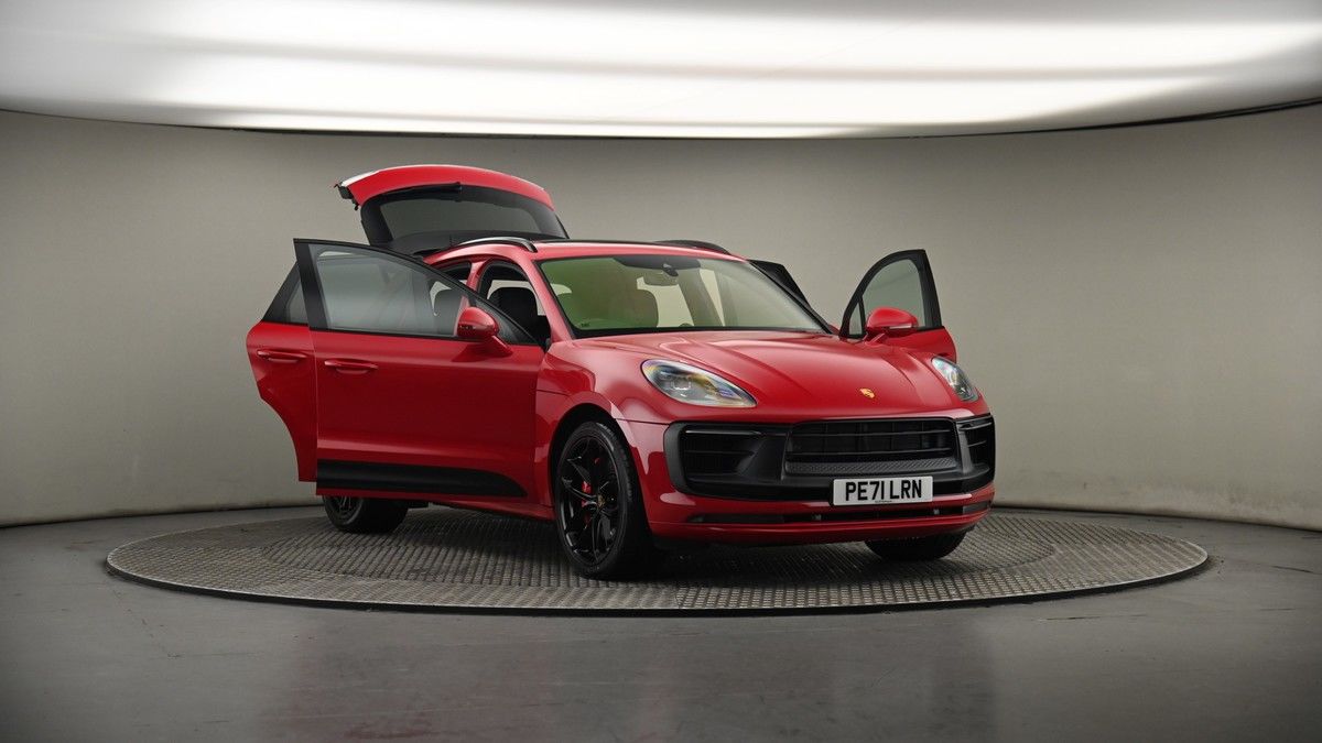 More views of Porsche Macan