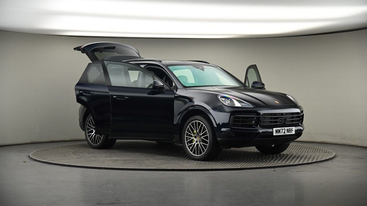 More views of Porsche Cayenne