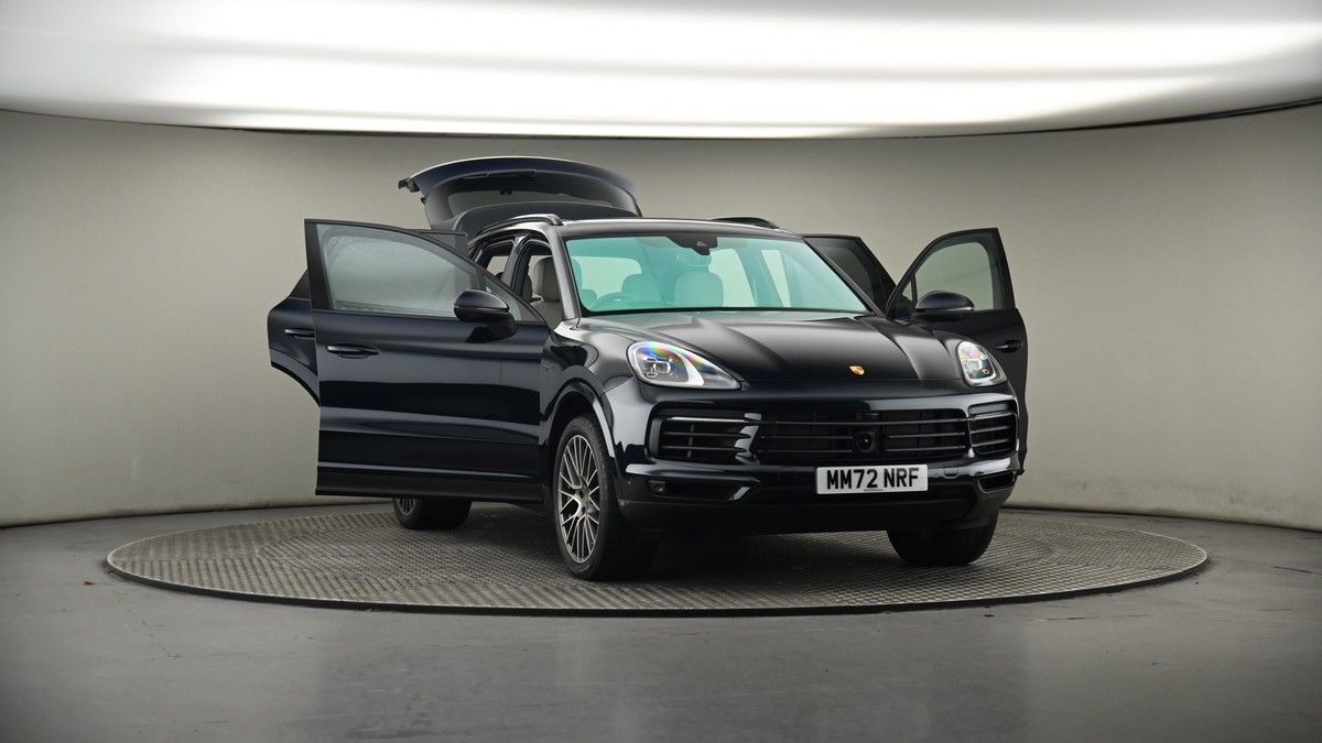 More views of Porsche Cayenne