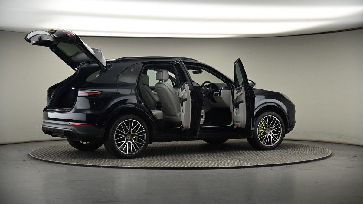 More views of Porsche Cayenne