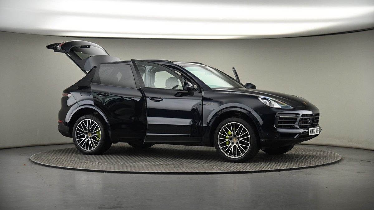 More views of Porsche Cayenne