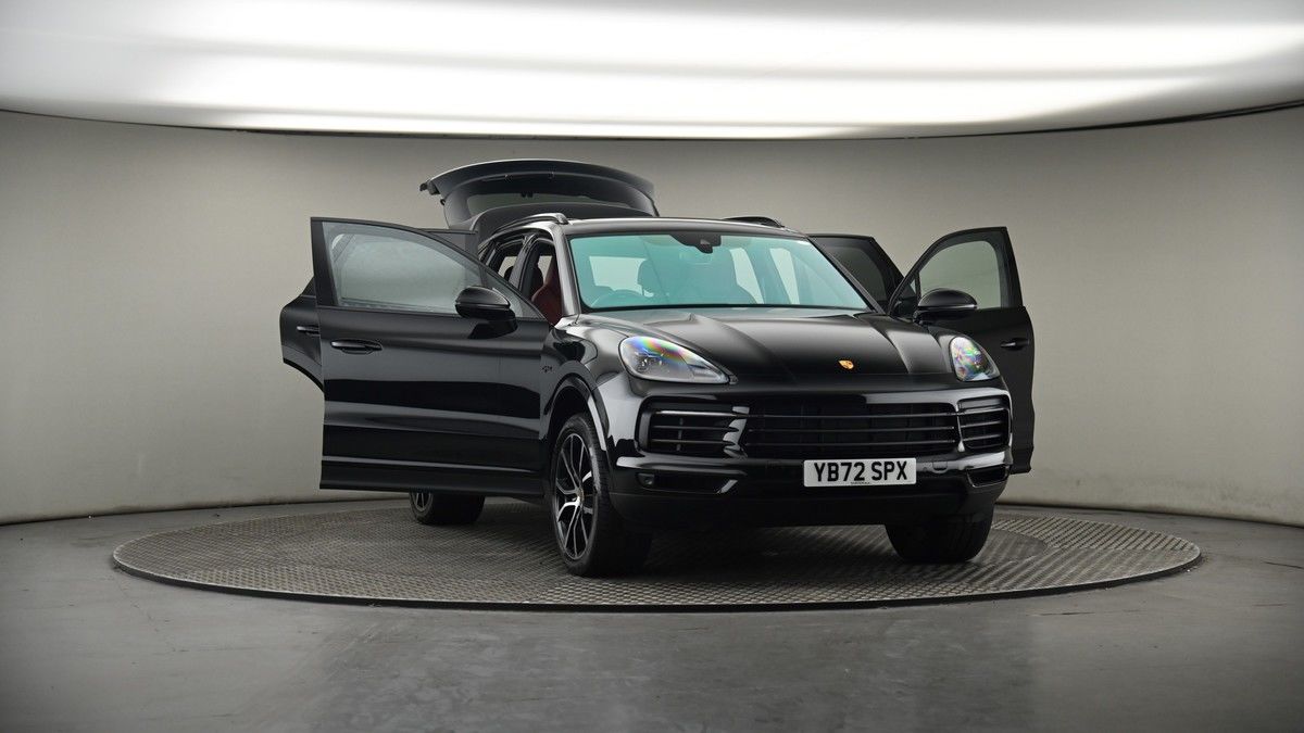 More views of Porsche Cayenne