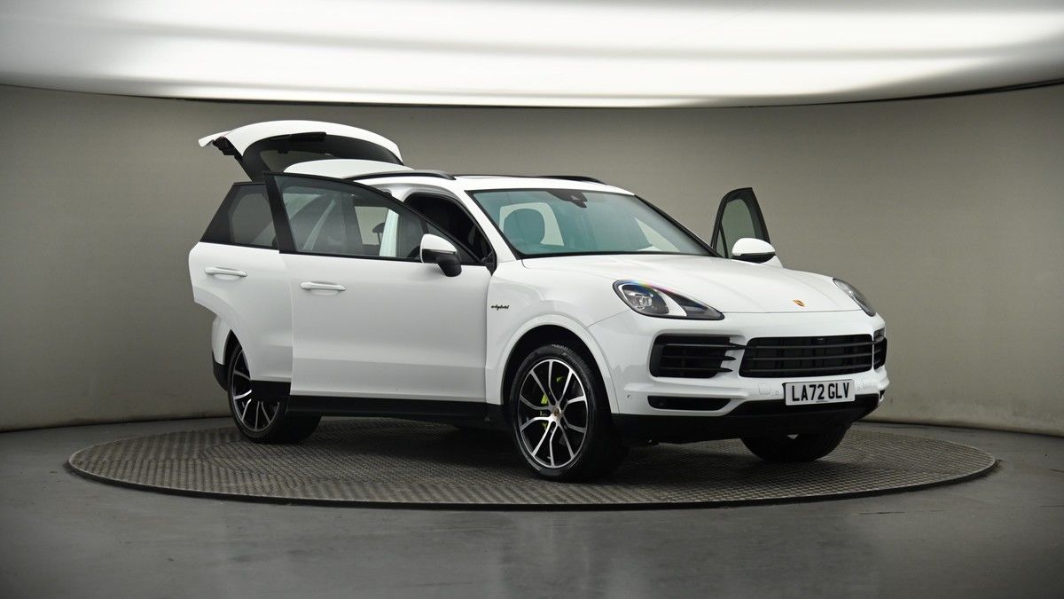 More views of Porsche Cayenne