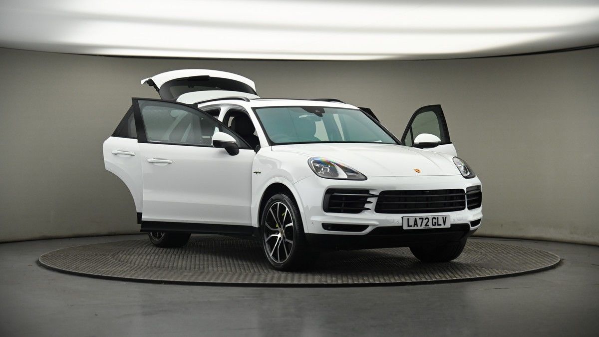 More views of Porsche Cayenne