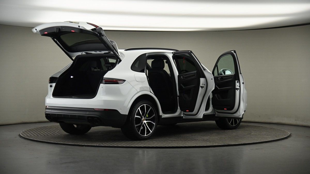 More views of Porsche Cayenne