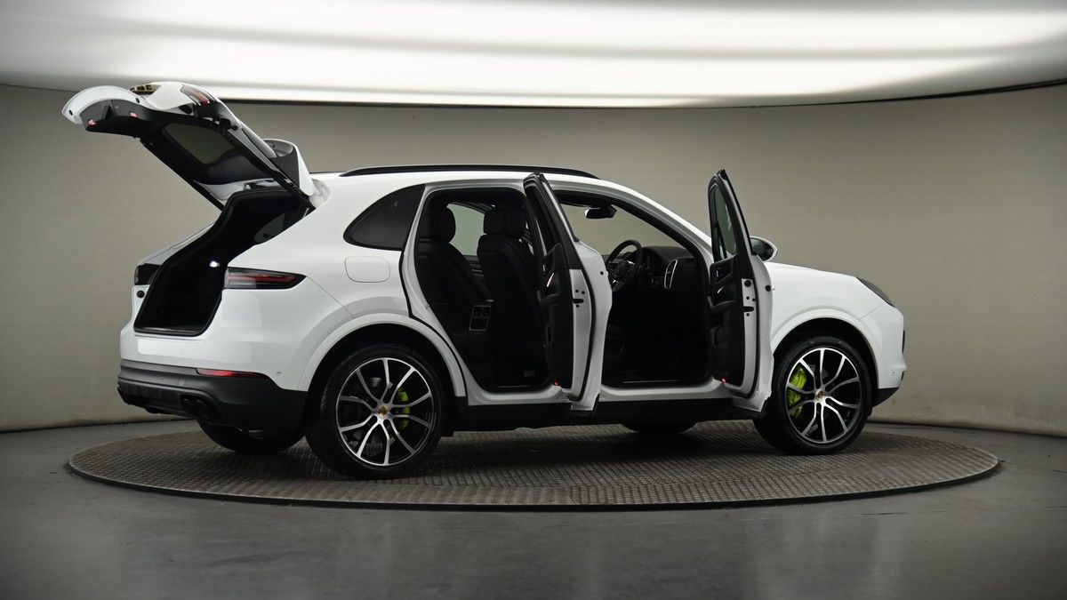 More views of Porsche Cayenne