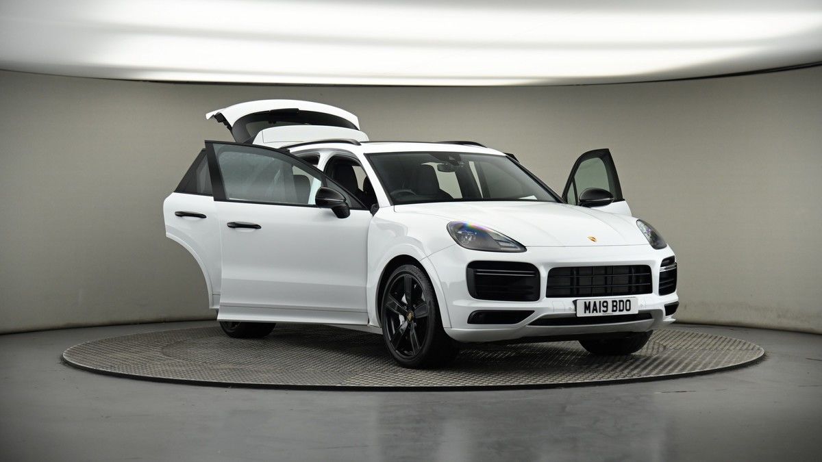 More views of Porsche Cayenne