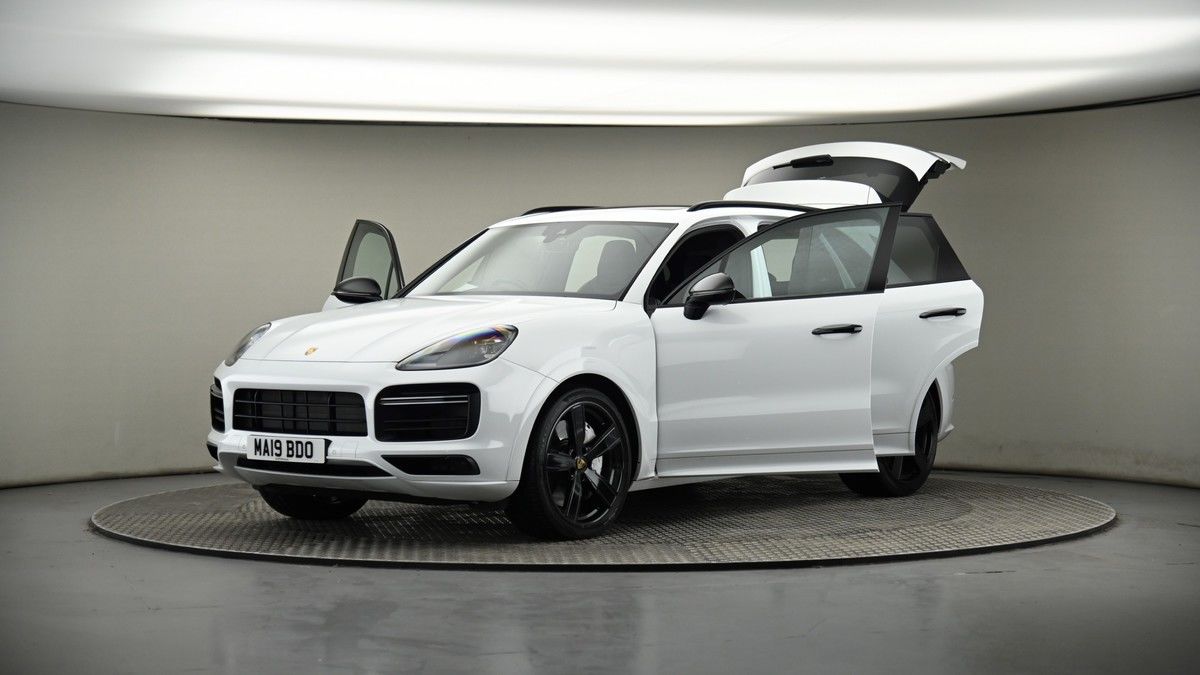 More views of Porsche Cayenne