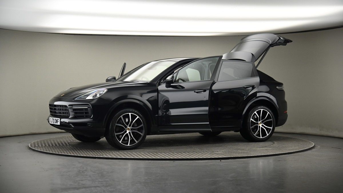 More views of Porsche Cayenne