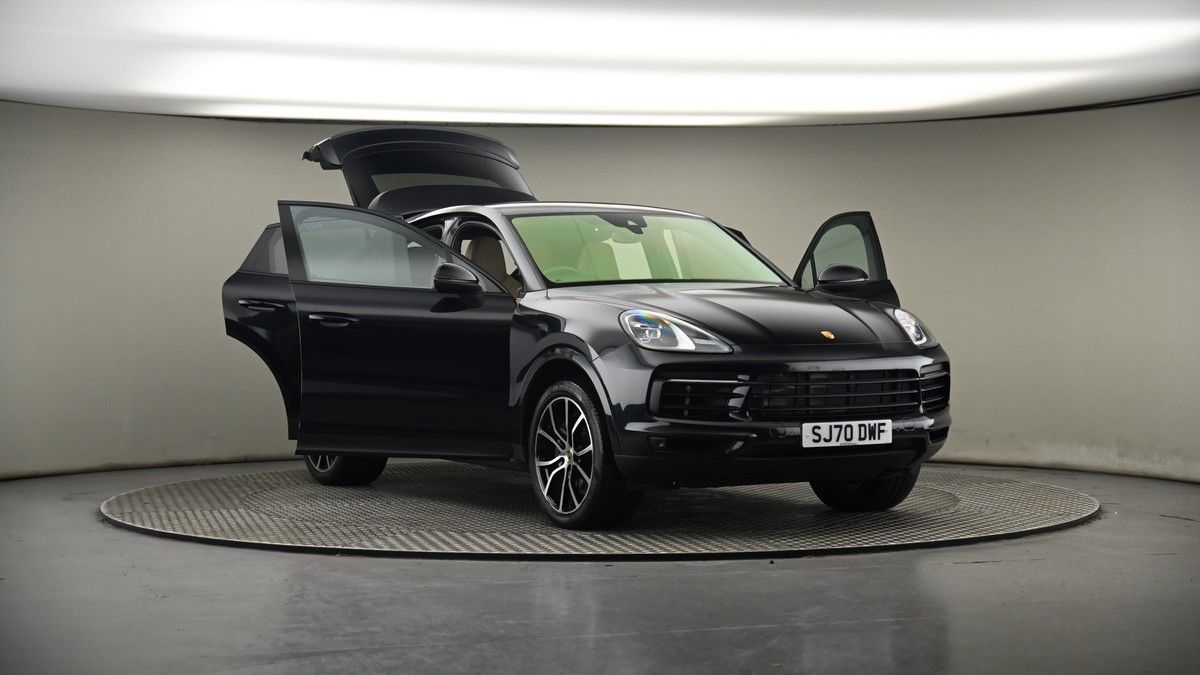 More views of Porsche Cayenne