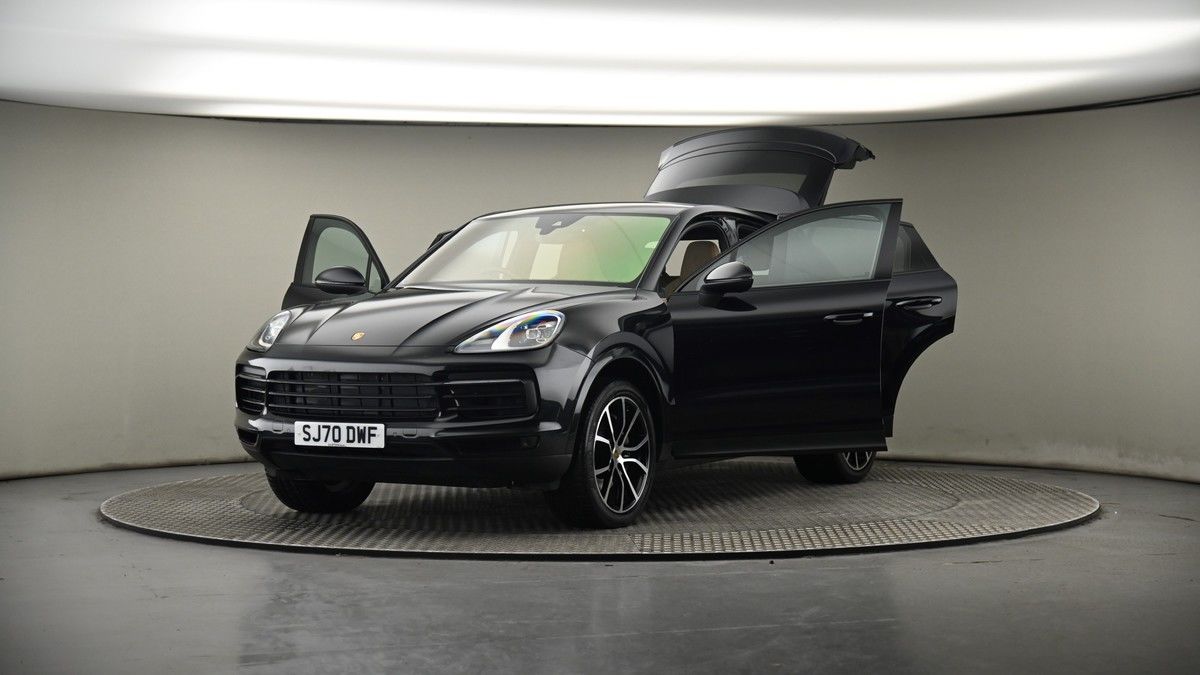 More views of Porsche Cayenne