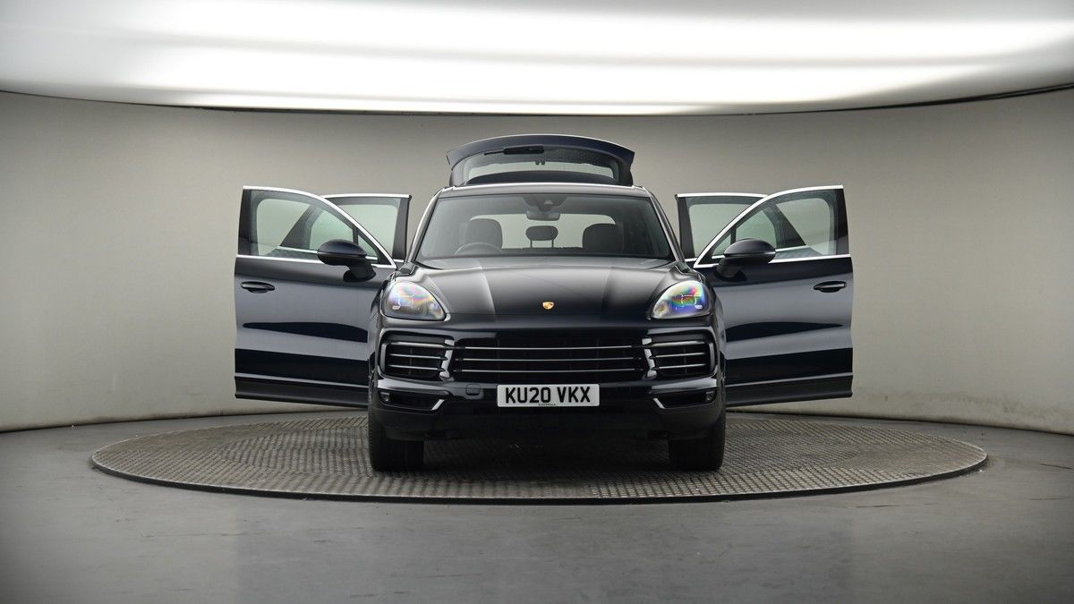 More views of Porsche Cayenne