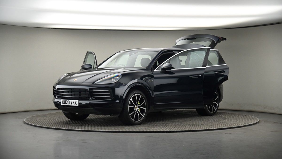 More views of Porsche Cayenne