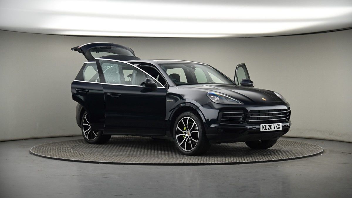 More views of Porsche Cayenne