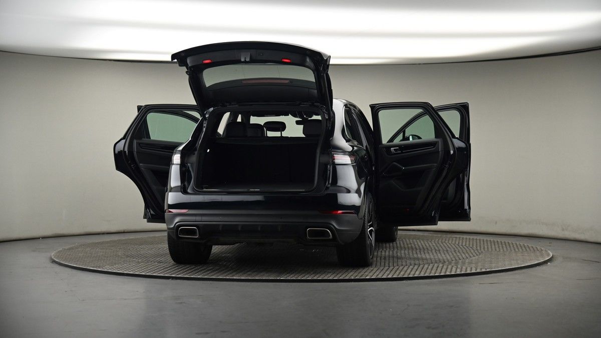 More views of Porsche Cayenne