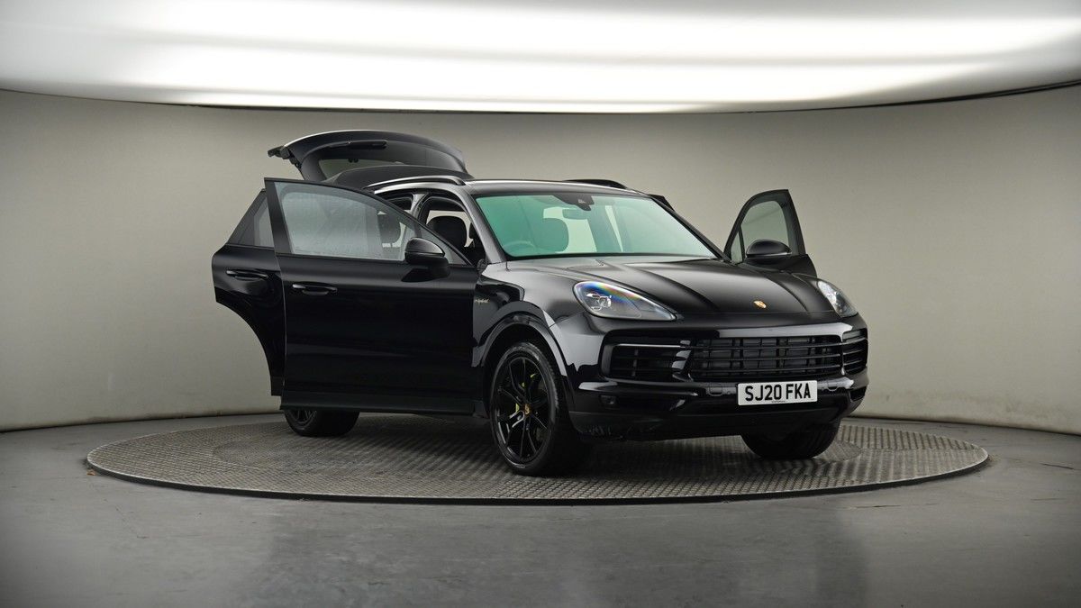 More views of Porsche Cayenne