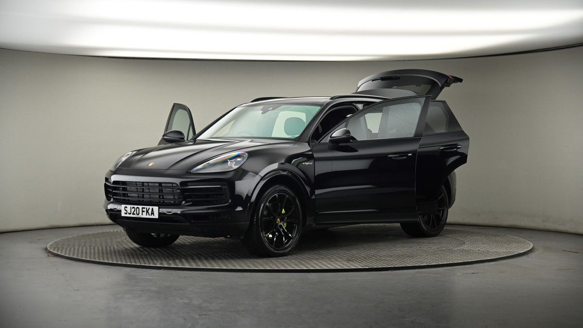 More views of Porsche Cayenne