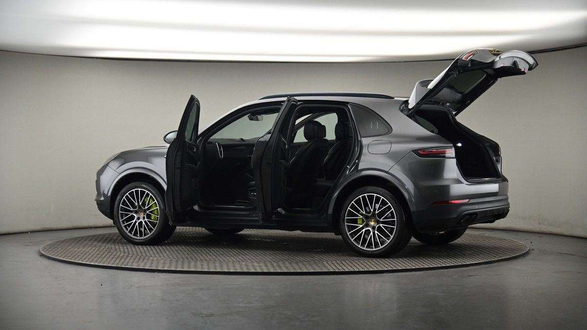 More views of Porsche Cayenne