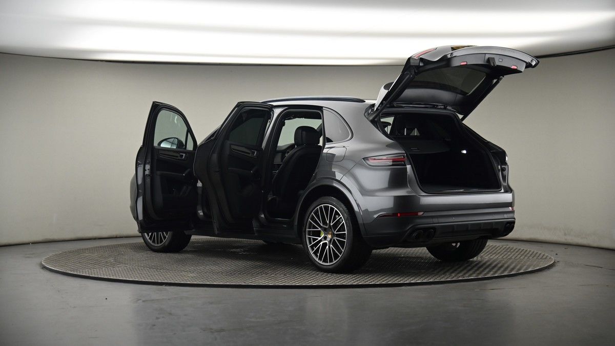 More views of Porsche Cayenne