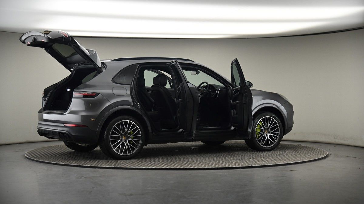 More views of Porsche Cayenne