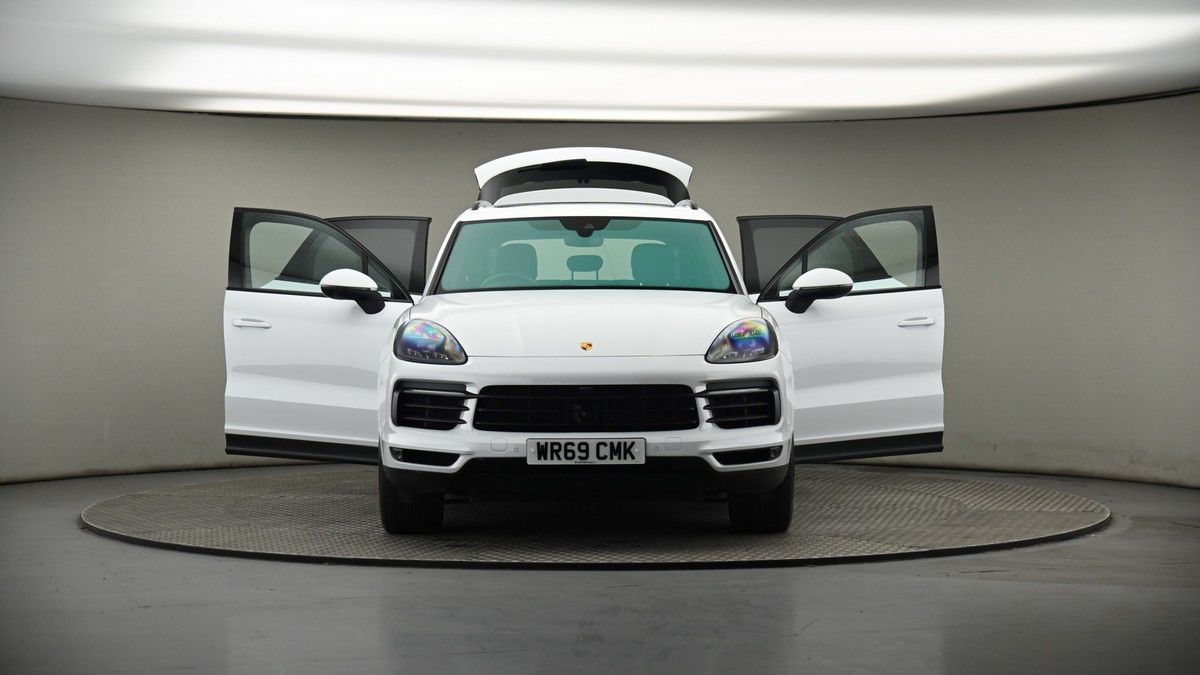 More views of Porsche Cayenne