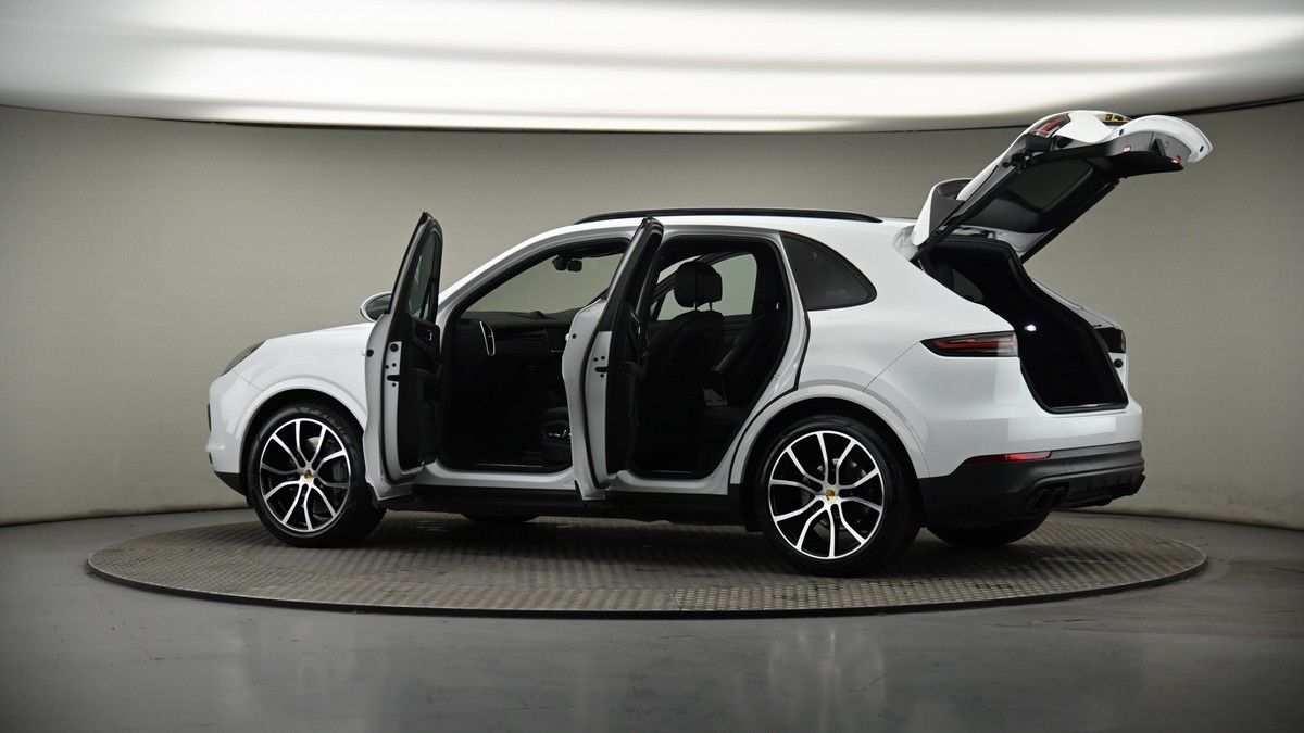 More views of Porsche Cayenne