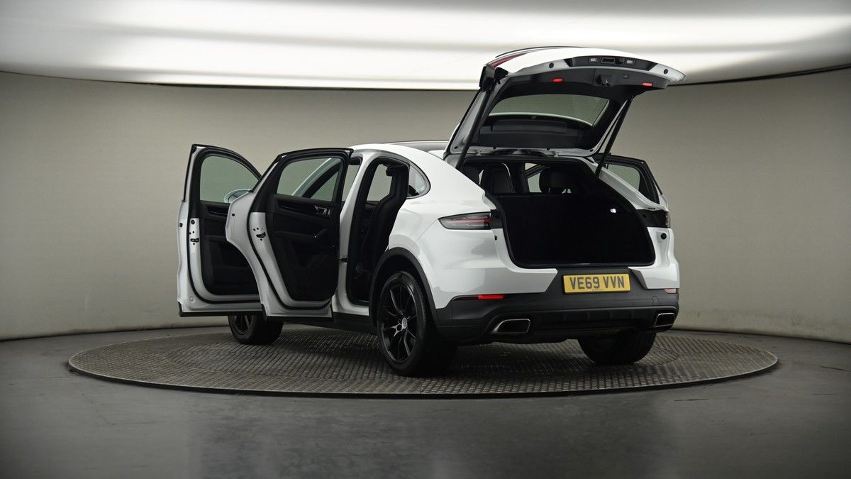 Porsche Cayenne Image 8