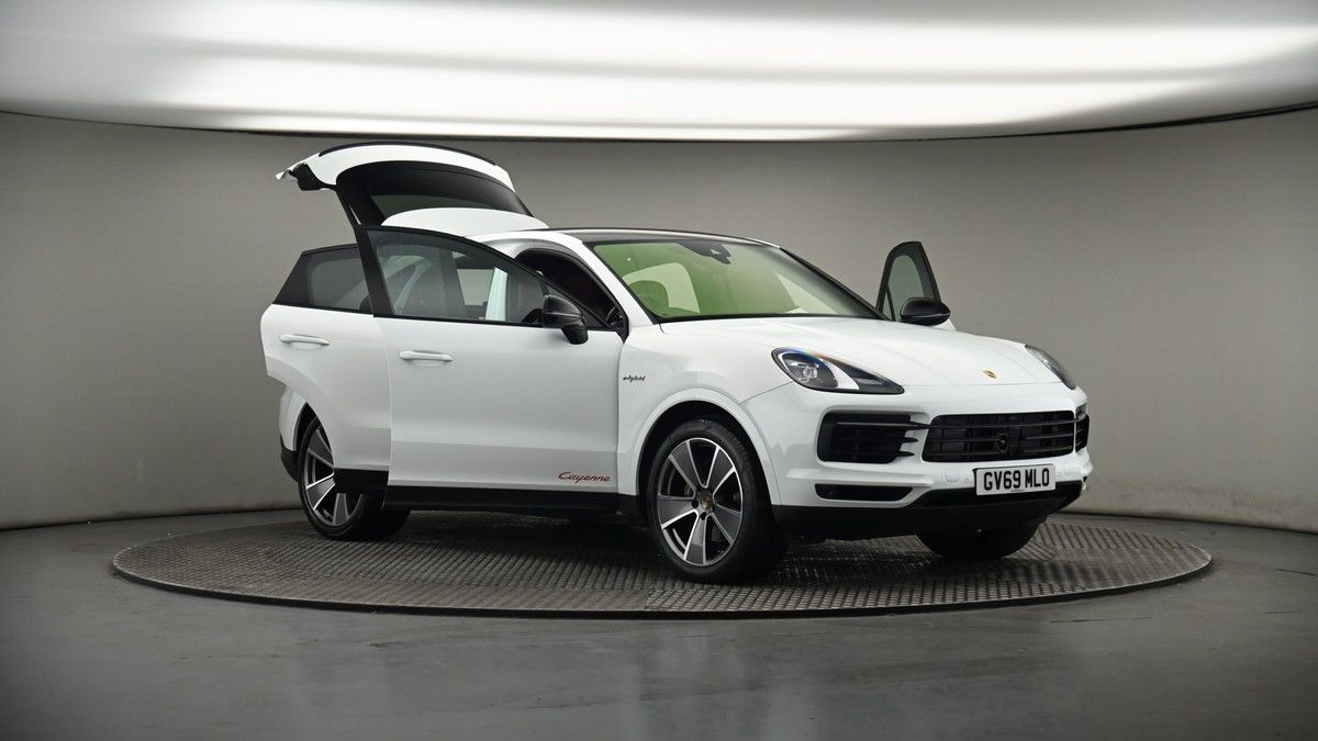 More views of Porsche Cayenne