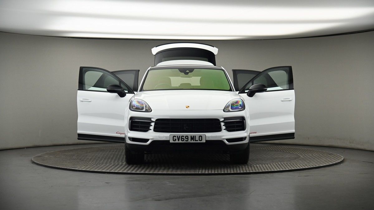 More views of Porsche Cayenne