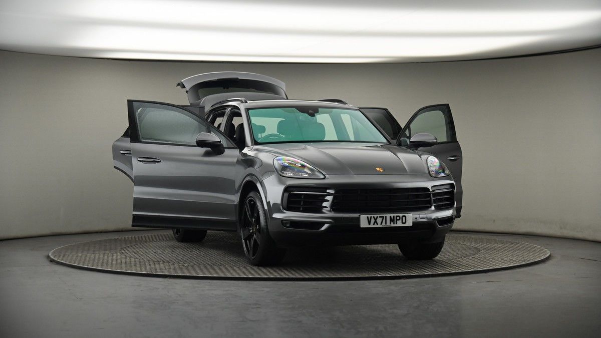 More views of Porsche Cayenne