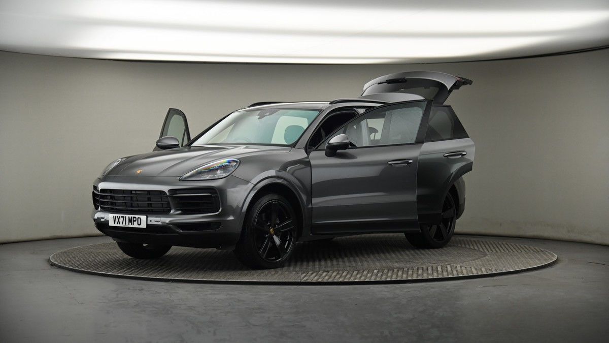 More views of Porsche Cayenne