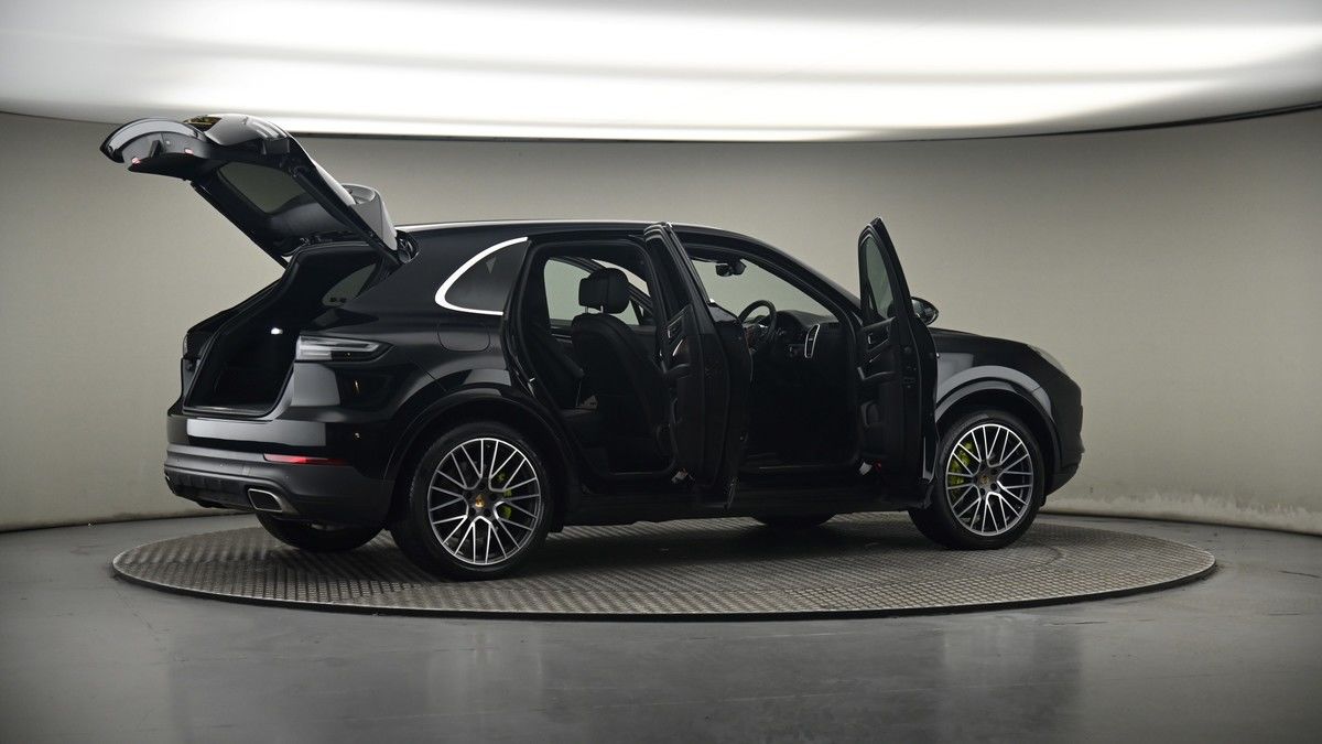 More views of Porsche Cayenne