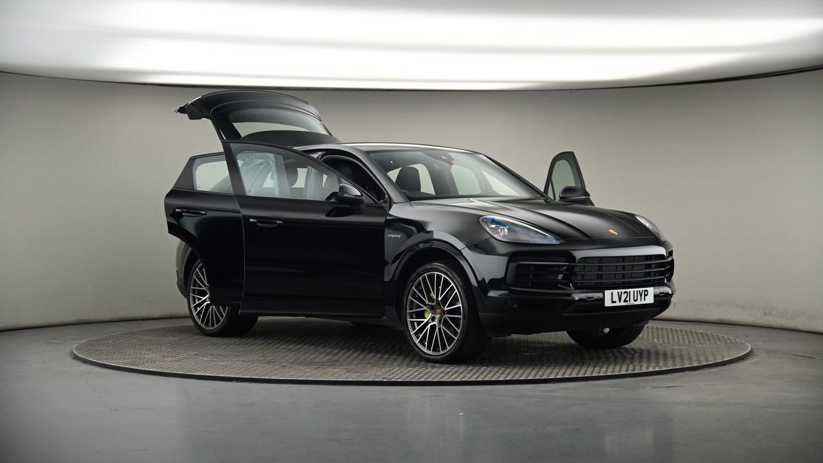 More views of Porsche Cayenne